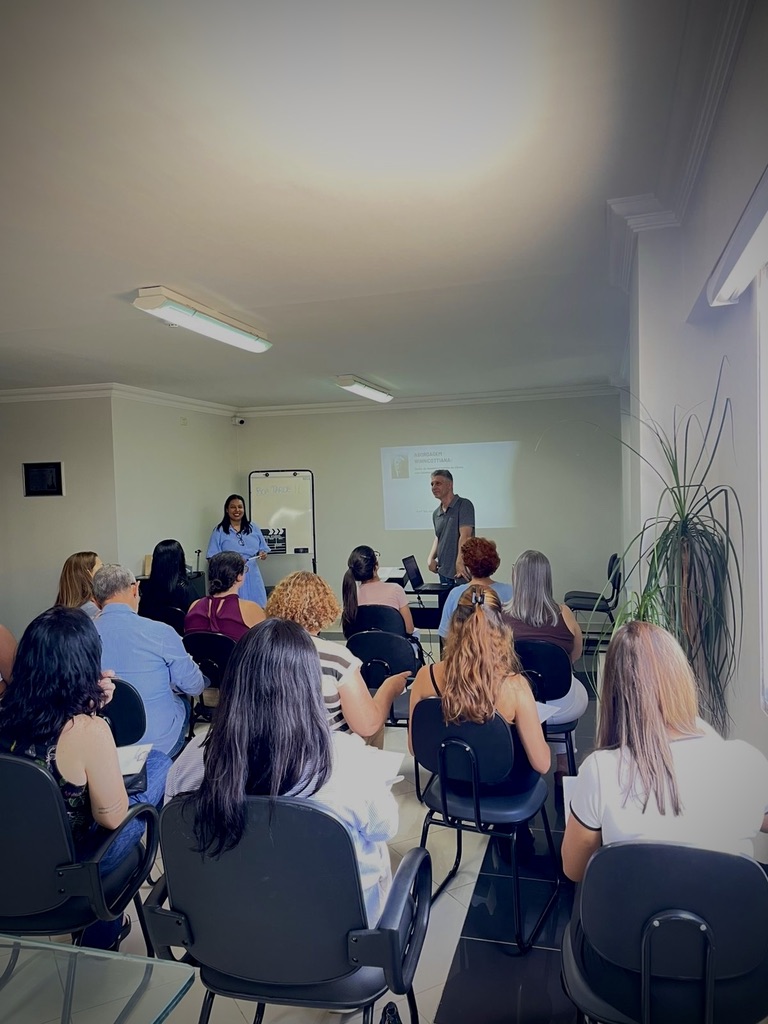 Turma presencial do Instituto Hupomnemata